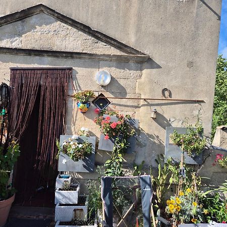 Appartement Un nid sur les toits à Avignon Extérieur photo