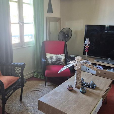 Appartement Un nid sur les toits à Avignon Extérieur photo