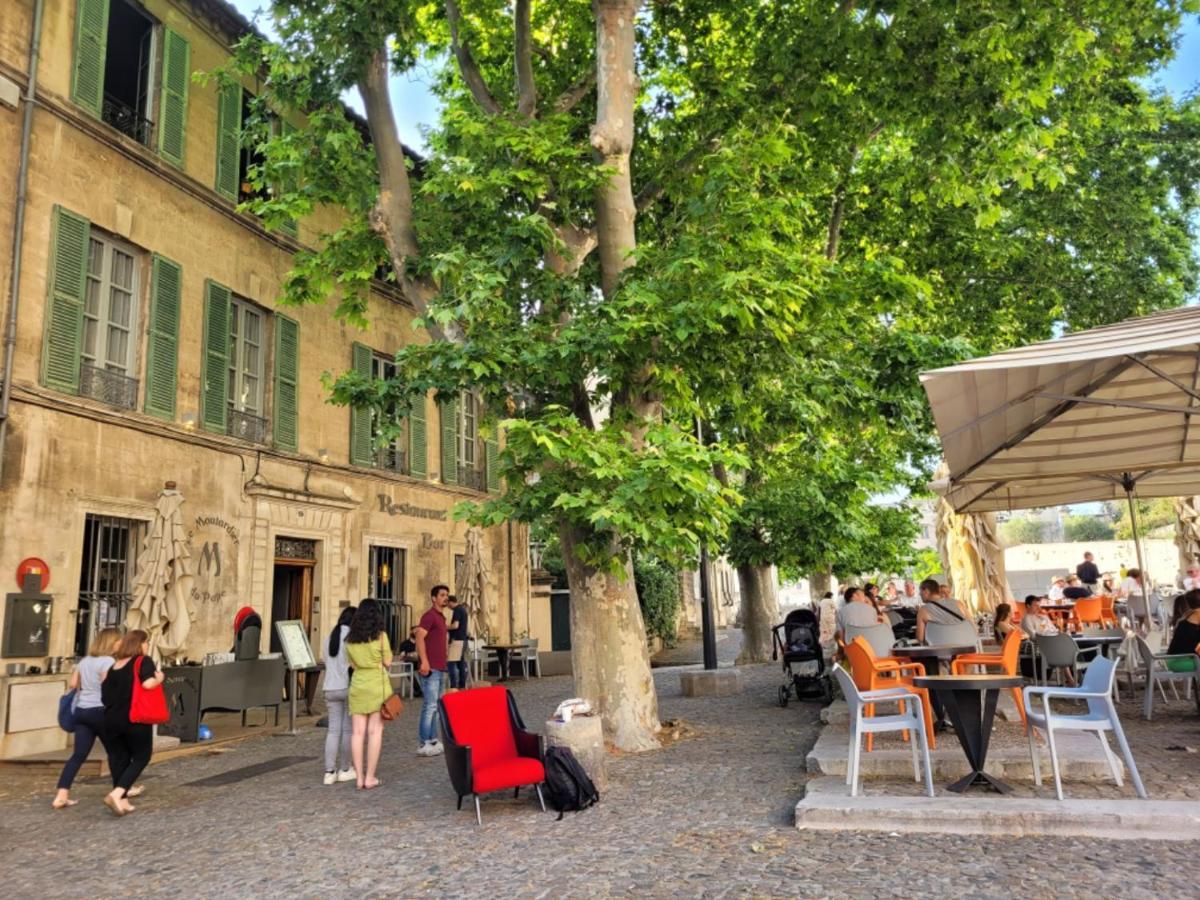 Appartement Un nid sur les toits à Avignon Extérieur photo