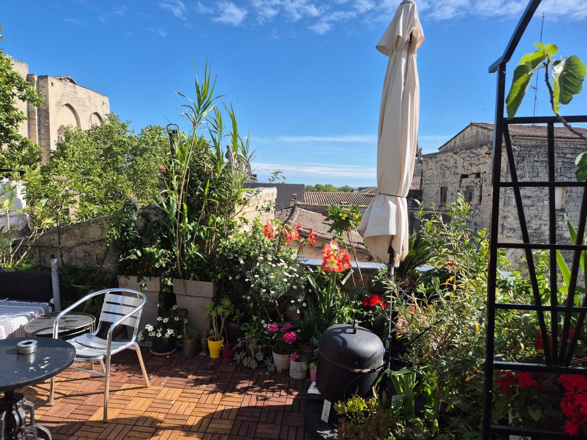 Appartement Un nid sur les toits à Avignon Chambre photo